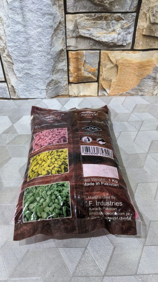 Strawberry Chocolate Chip 1 KG Pouch - Image 4